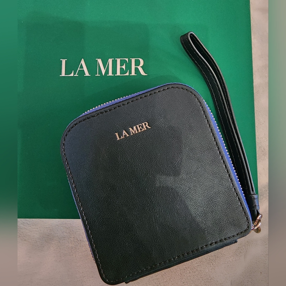 La Mer Cosmetic Bag / Wristlet Case